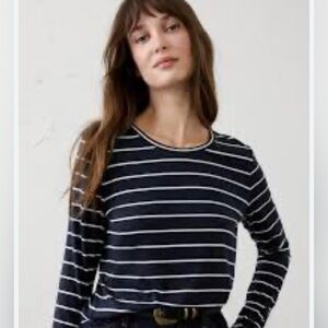 Banana Republic Striped Navy Long Sleeve Tee